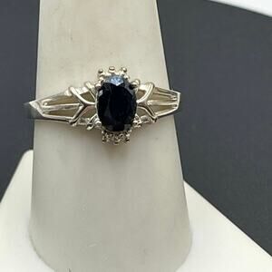 NV Signed Prong Set Oval Sapphire 925 Sterling Silver Ring Sz 9.50‎